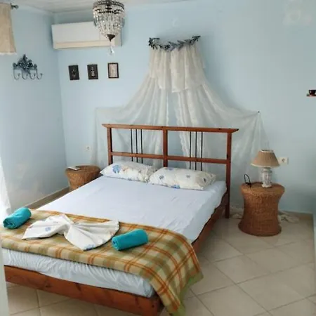 Lägenhet Villea Village